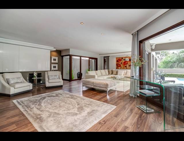4 BEDROOM HOUSE FOR SALE IN KHYBER ROCK